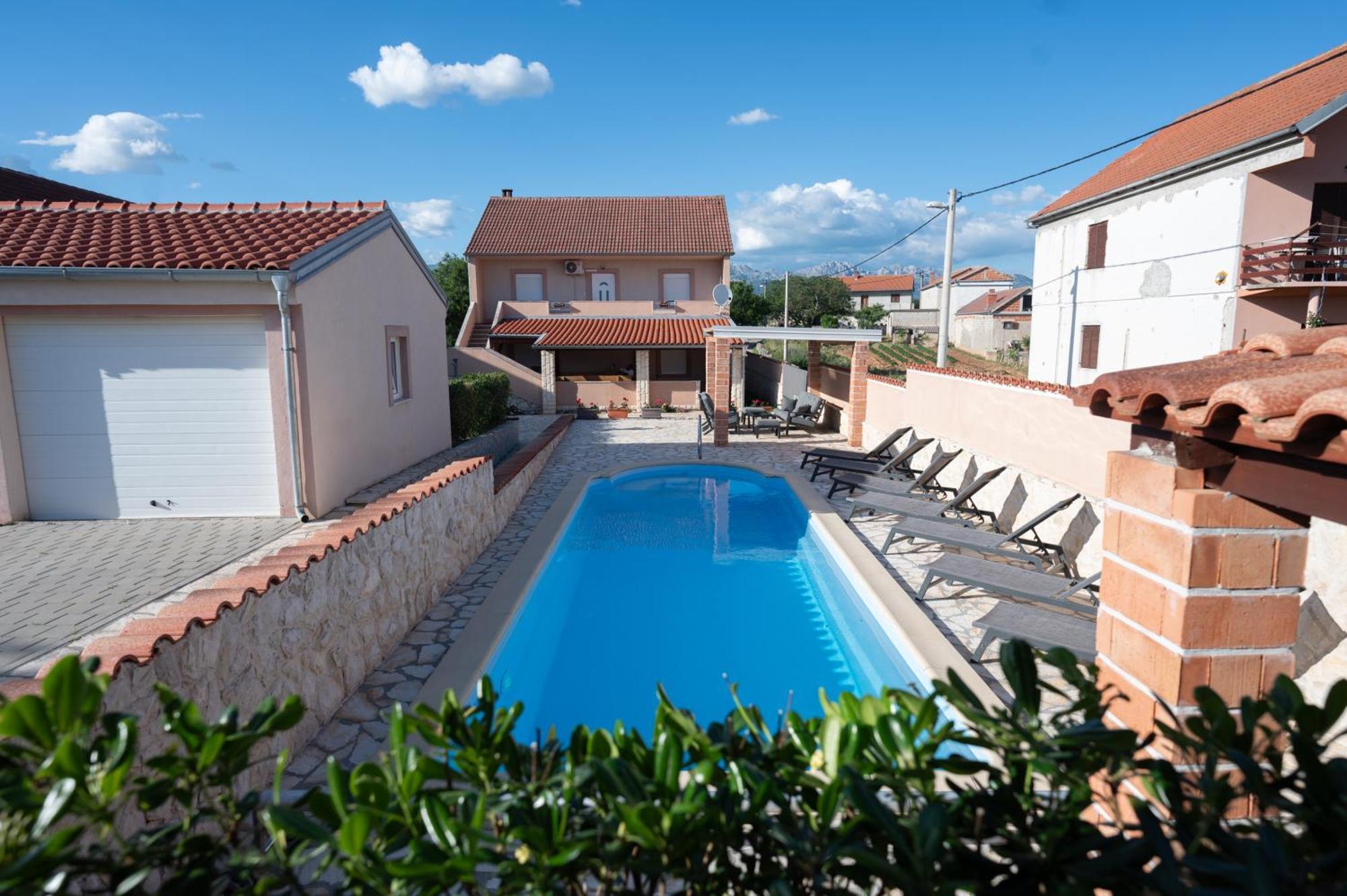 Holiday Home Luka Pridraga エクステリア 写真