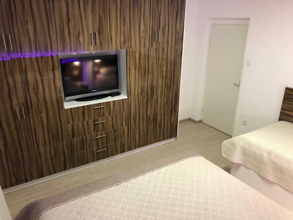 Holiday Home Luka Pridraga エクステリア 写真